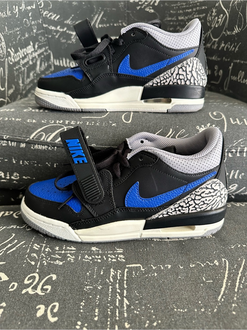 Jordan Kids Black & Game Royal Low-Top Sneakers